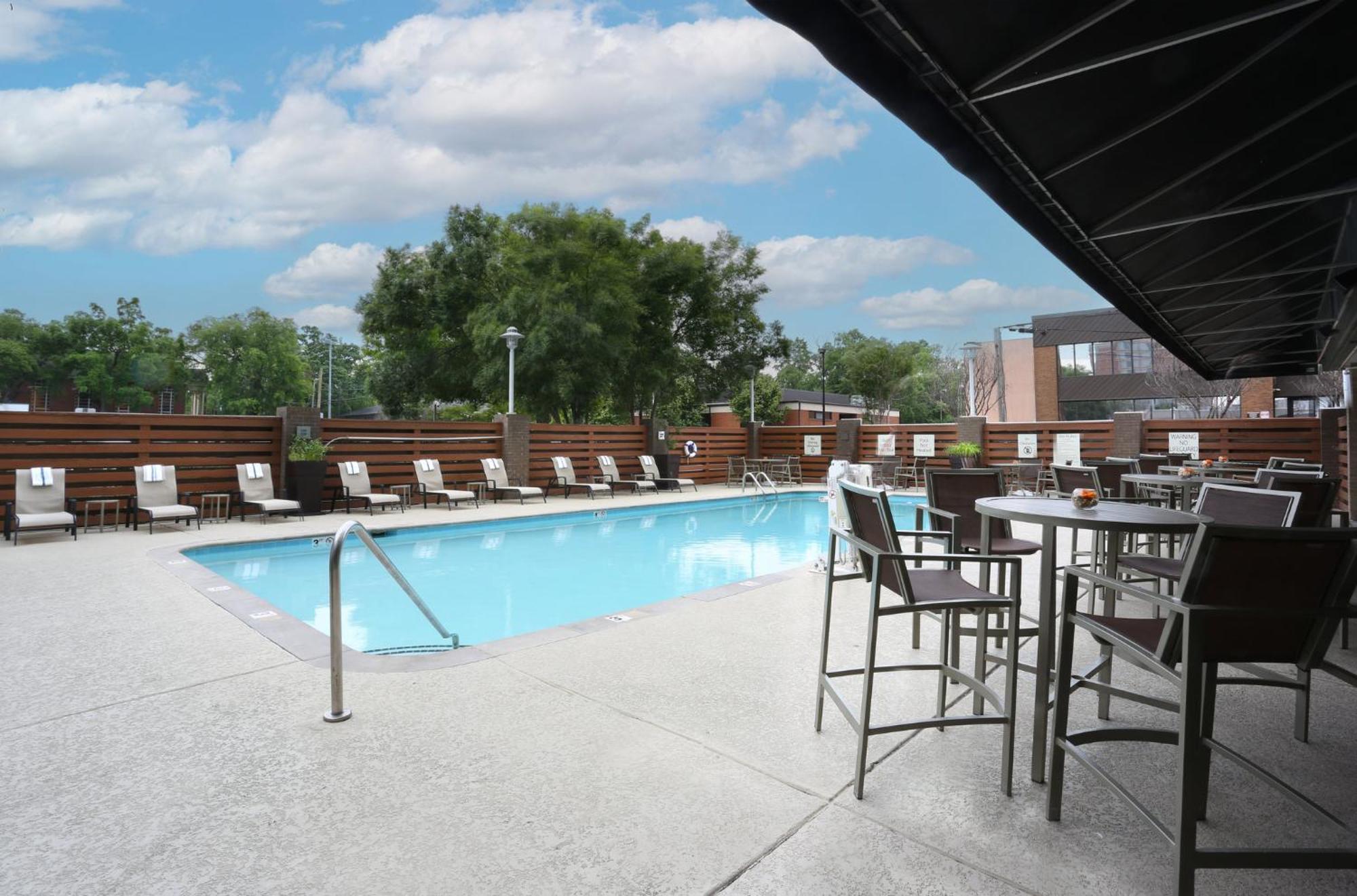 Holiday Vanderbilt By Ihg Hotel